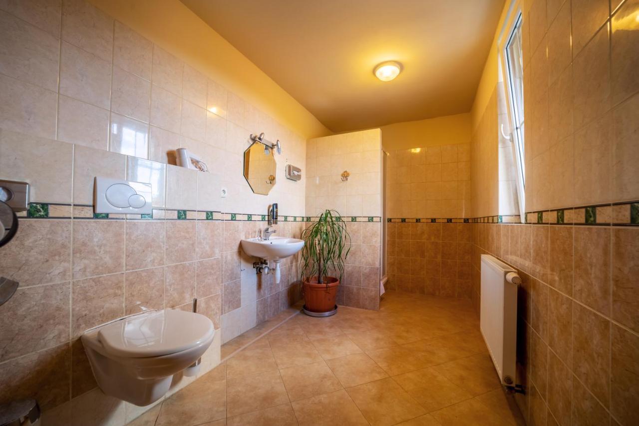 Valnovka Wellness Hotel Kamenice Luaran gambar